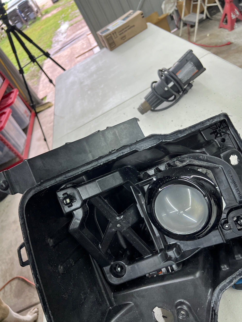 2009-2014 Ford F-150 Headlight Services