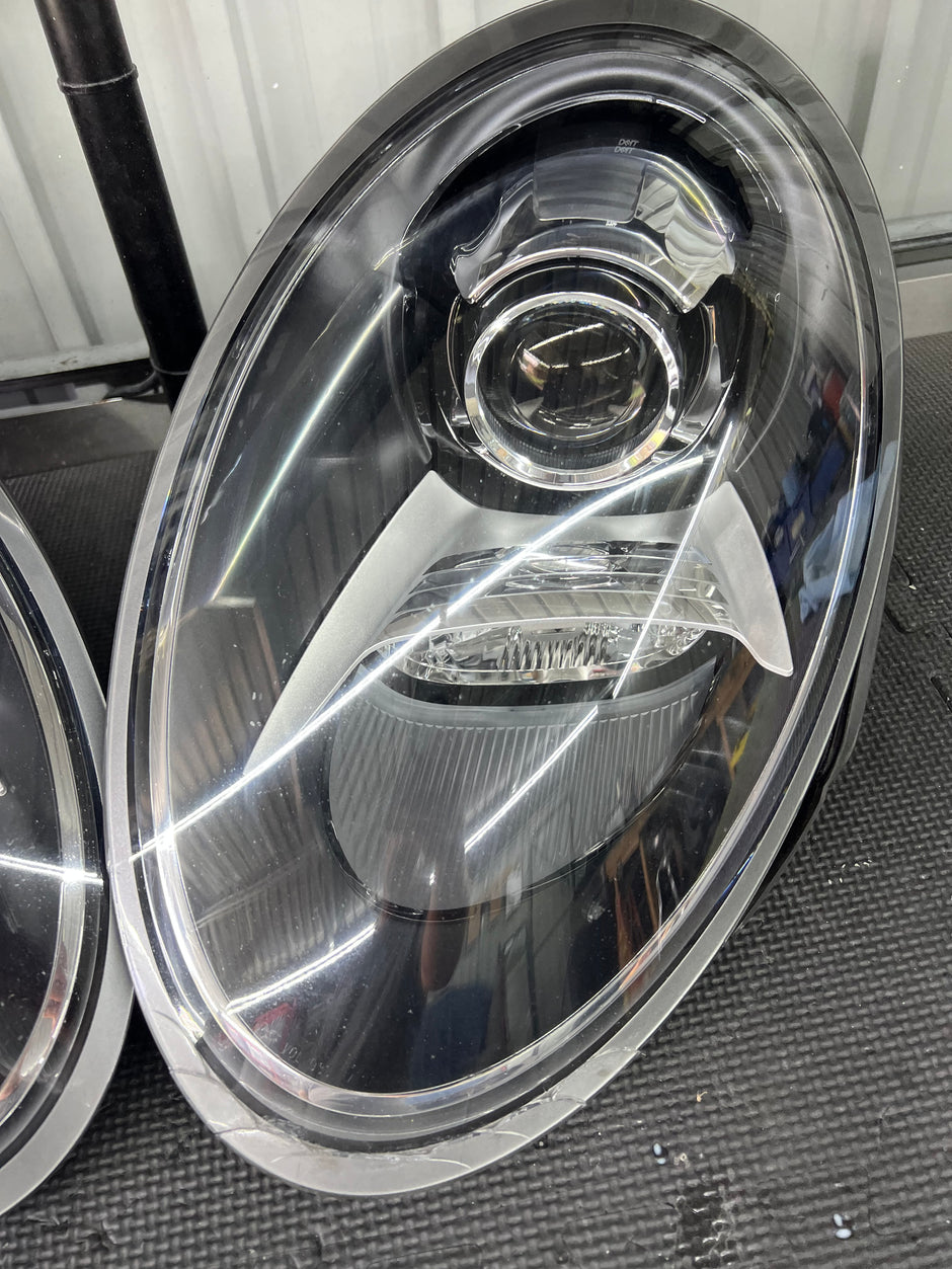 2011–2019 Porsche 911 (991) Headlight Services