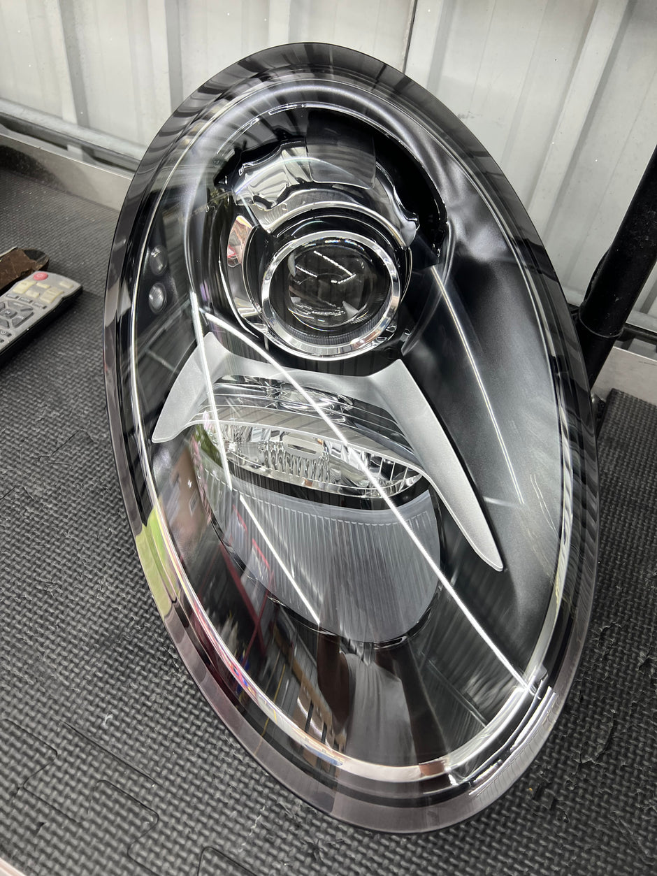 2011–2019 Porsche 911 (991) Headlight Services