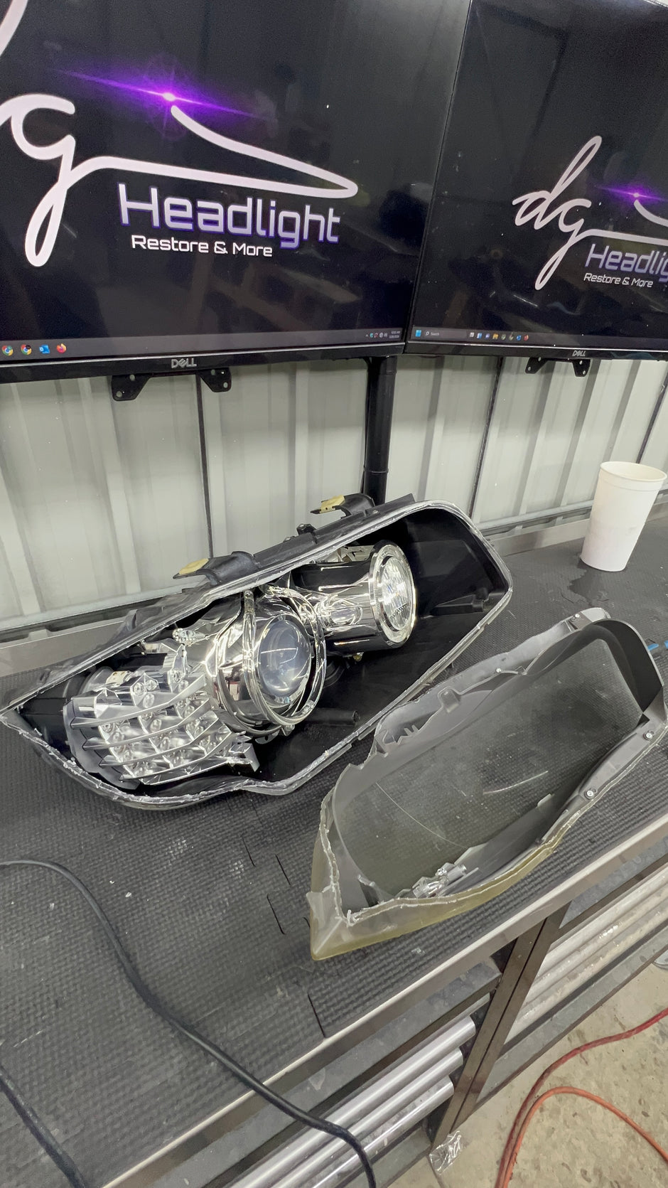 2009-2011 BMW 3 Series E90\E91 LCI Headlight Services