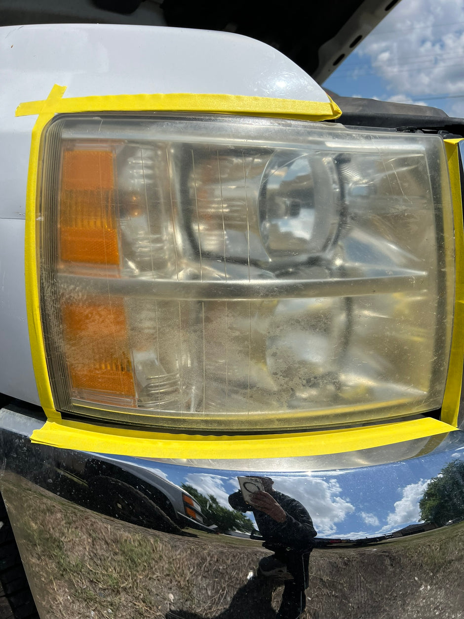 2009-2013 Chevrolet Silverado 1500 2500 3500 Headlight Services