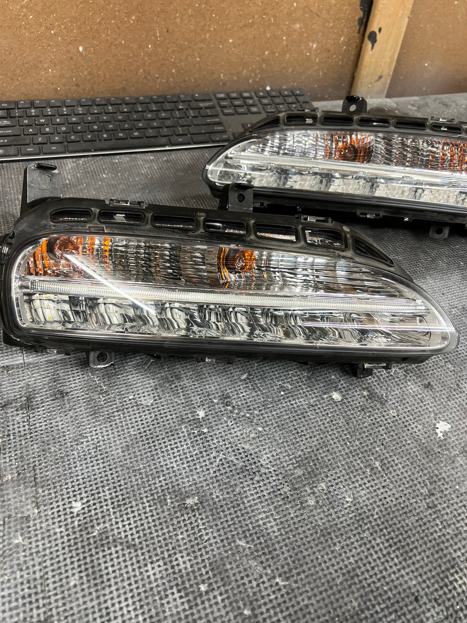 2004-2012 Porsche 911 Carrera (997) Headlight Services