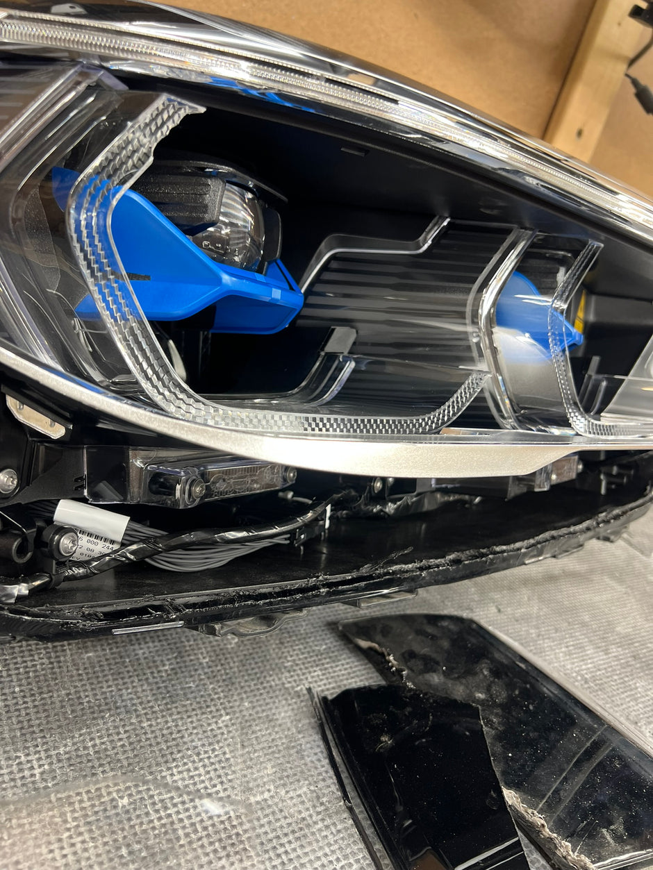 2019-2022 BMW X5 G05 G06 Headlight Services