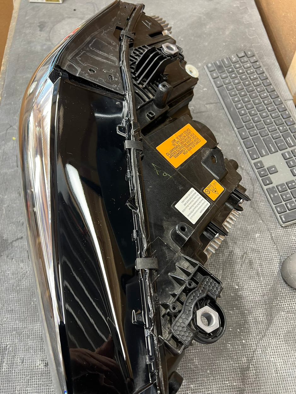 2019-2022 BMW X5 G05 G06 Headlight Services