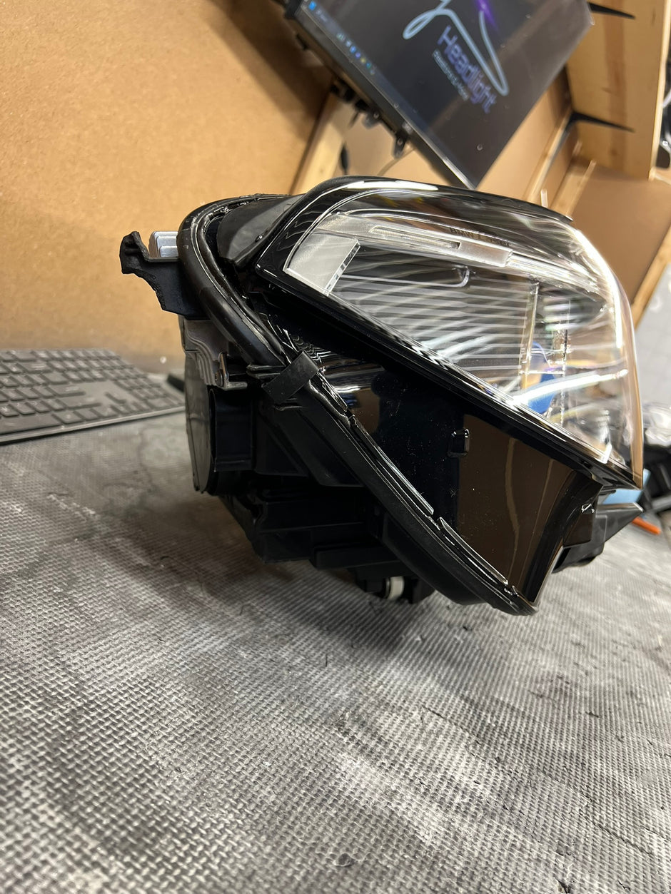 2019-2022 BMW X5 G05 G06 Headlight Services