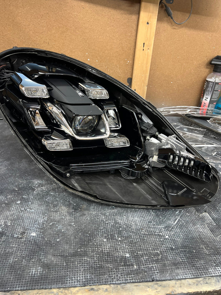 2017-2023 Porsche Panamera 971 Headlight Services