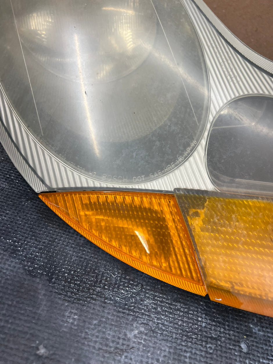 1997-2009 Porsche 911 (996) Headlight Services