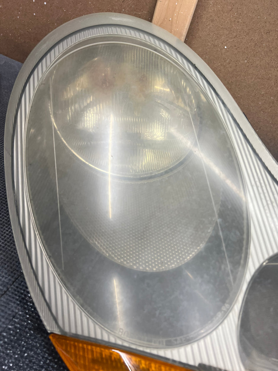 1997-2009 Porsche 911 (996) Headlight Services