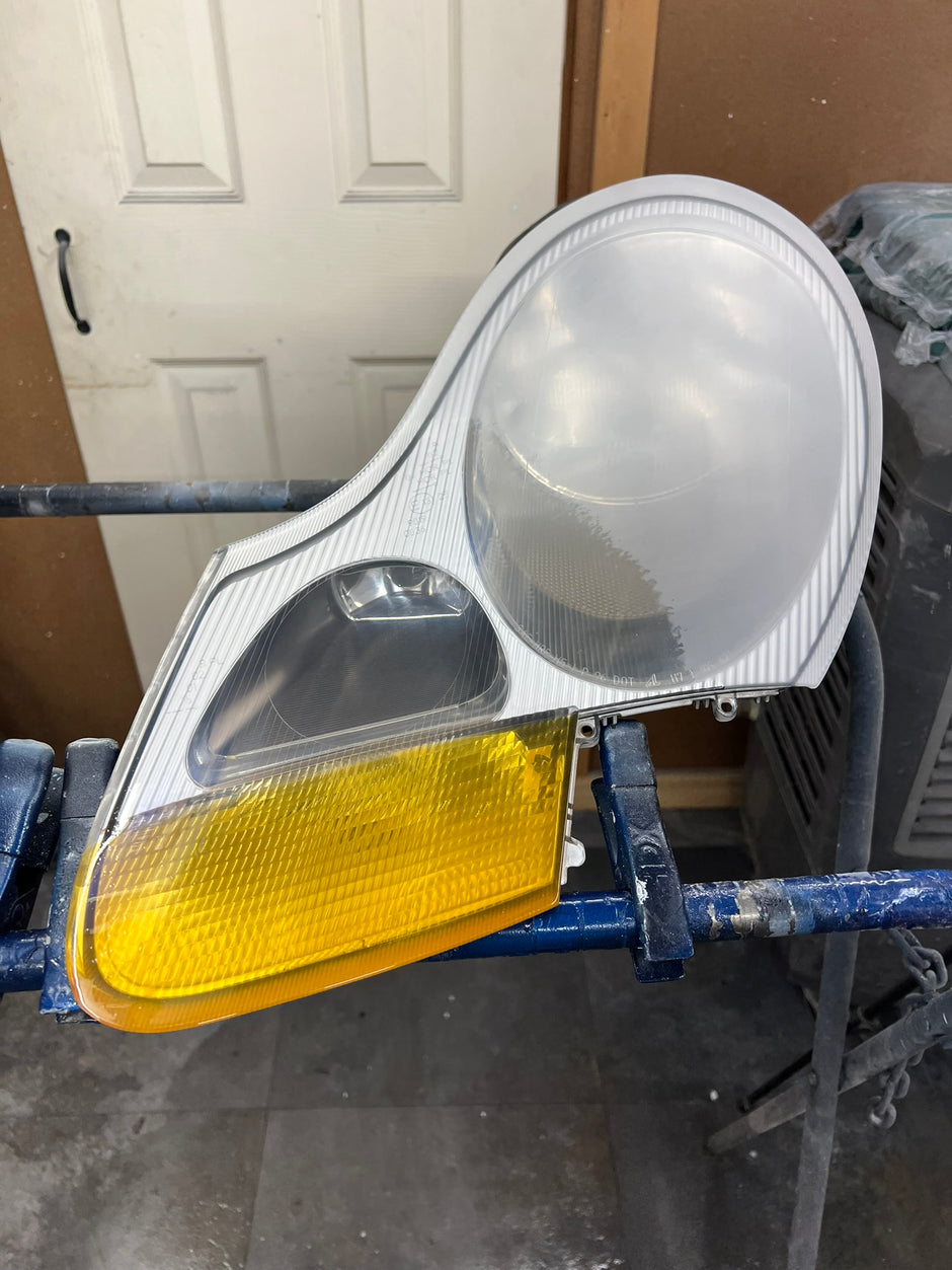 1997-2009 Porsche 911 (996) Headlight Services