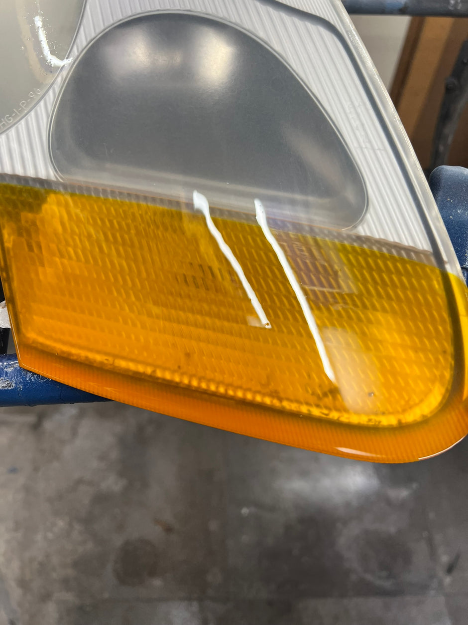 1997-2009 Porsche 911 (996) Headlight Services