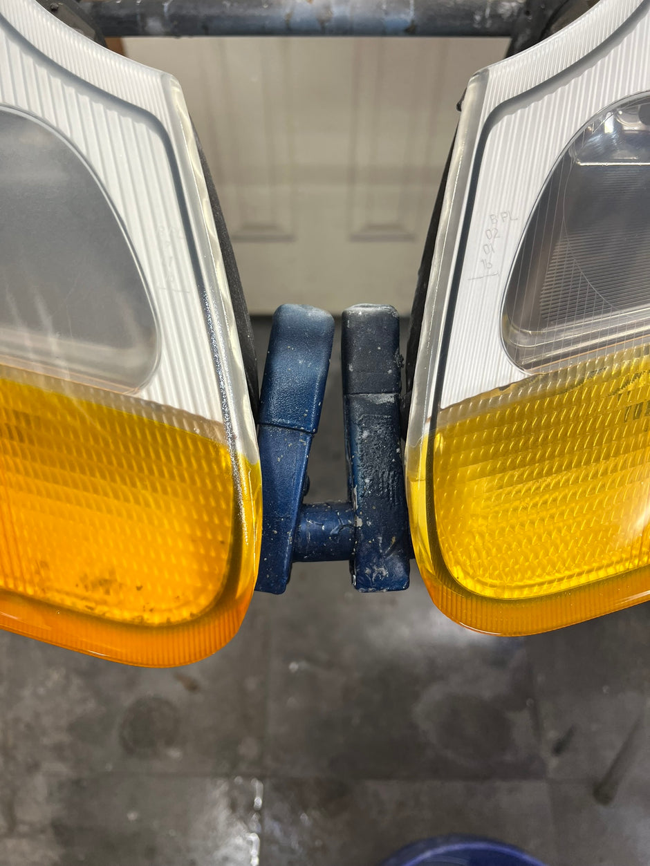 1997-2009 Porsche 911 (996) Headlight Services