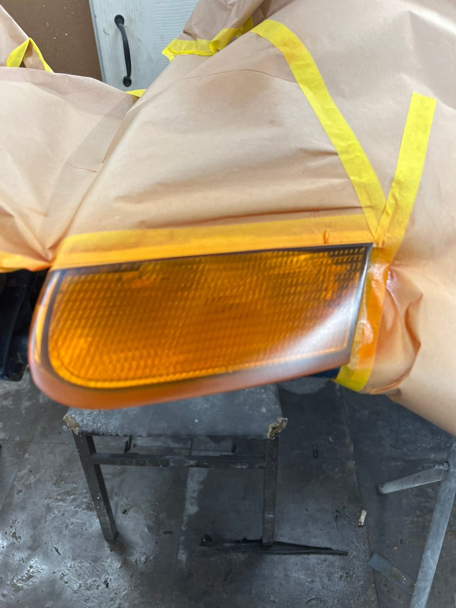 1997-2009 Porsche 911 (996) Headlight Services