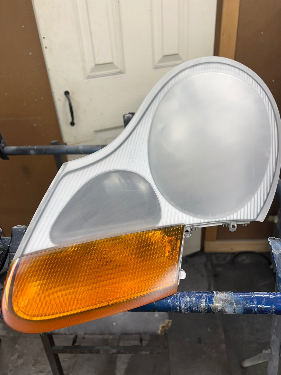 1997-2009 Porsche 911 (996) Headlight Services