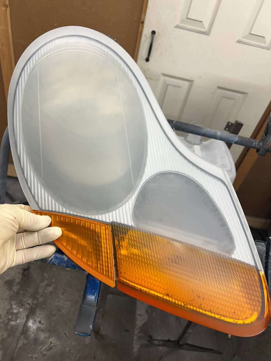 1997-2009 Porsche 911 (996) Headlight Services