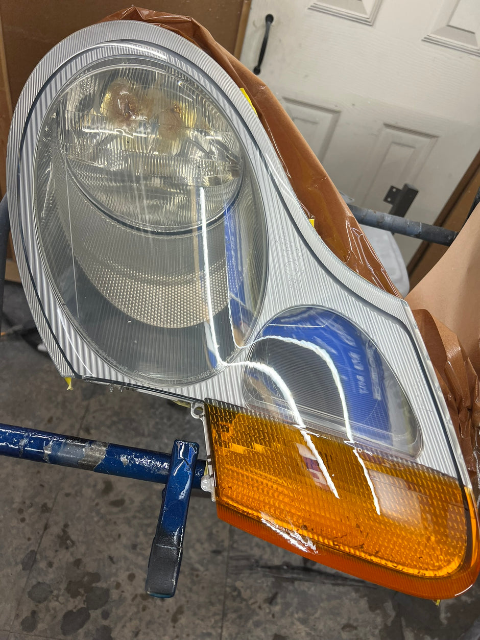 1997-2009 Porsche 911 (996) Headlight Services