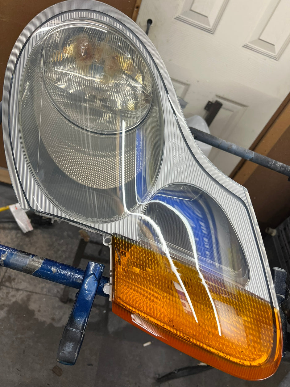 1997-2009 Porsche 911 (996) Headlight Services