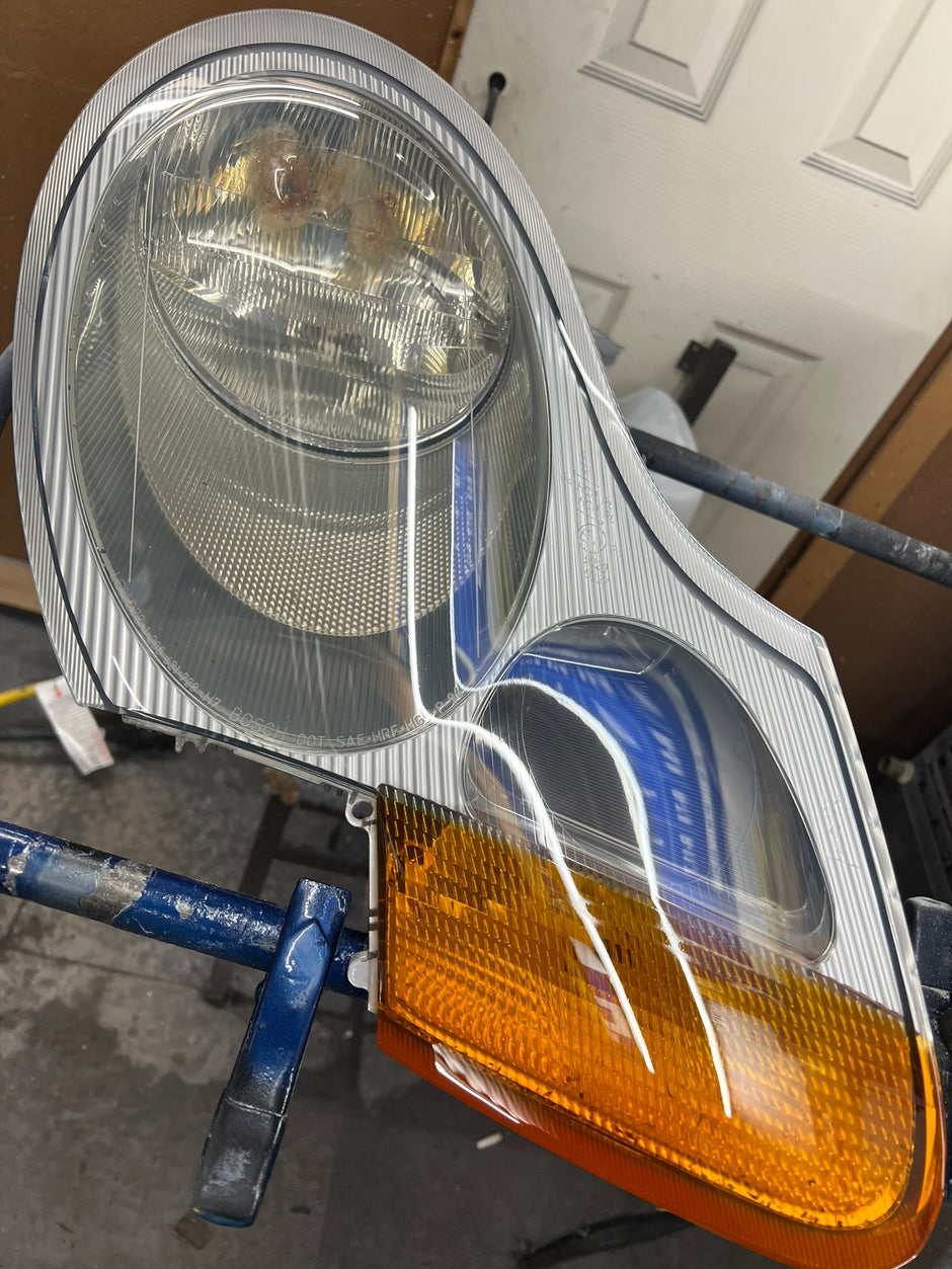 1997-2009 Porsche 911 (996) Headlight Services