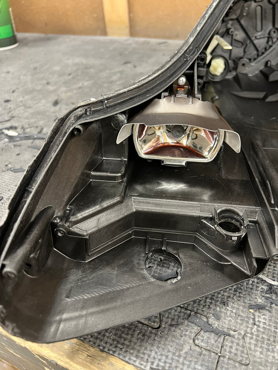 1997-2009 Porsche 911 (996) Headlight Services