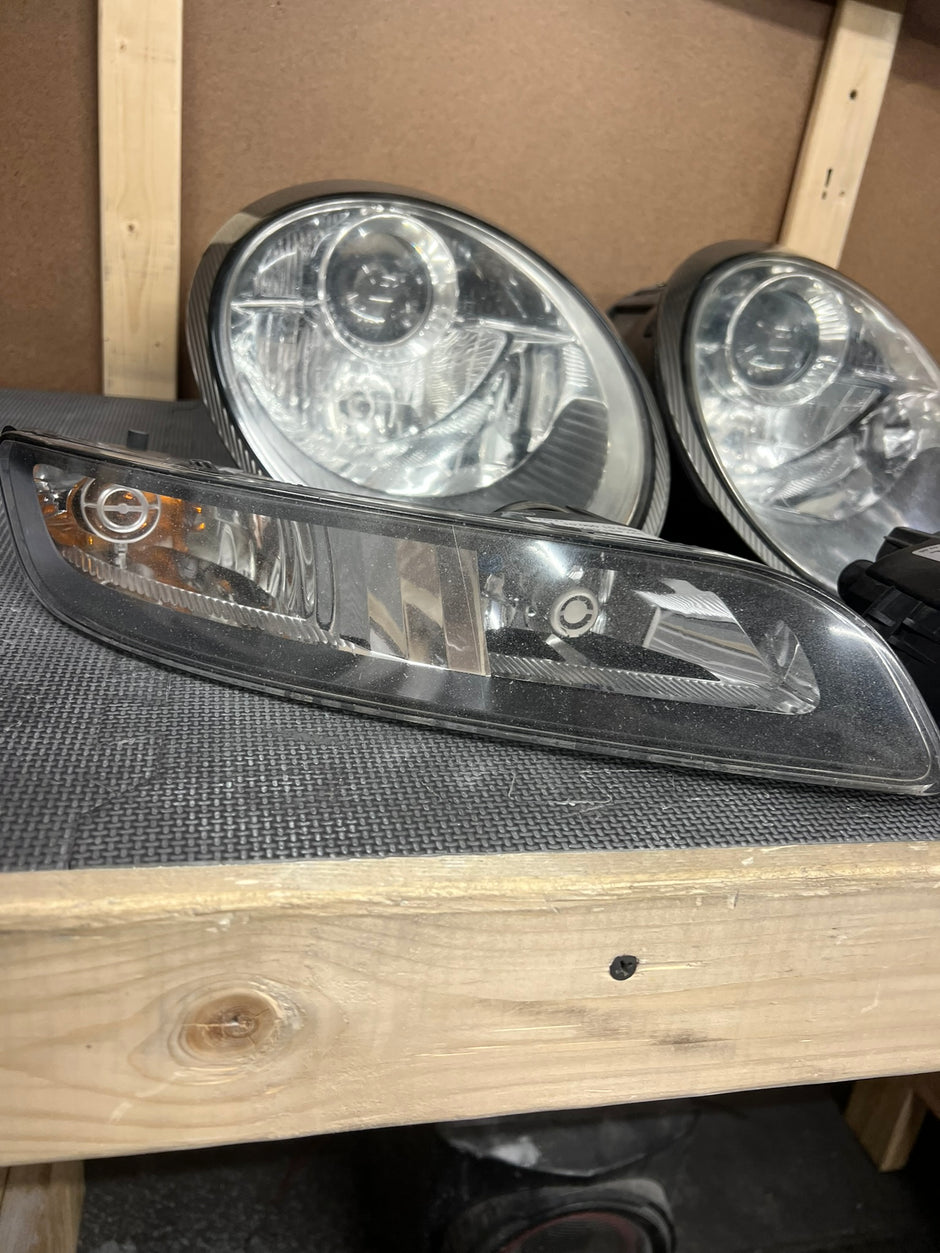 2004-2012 Porsche 911 Carrera (997) Headlight Services