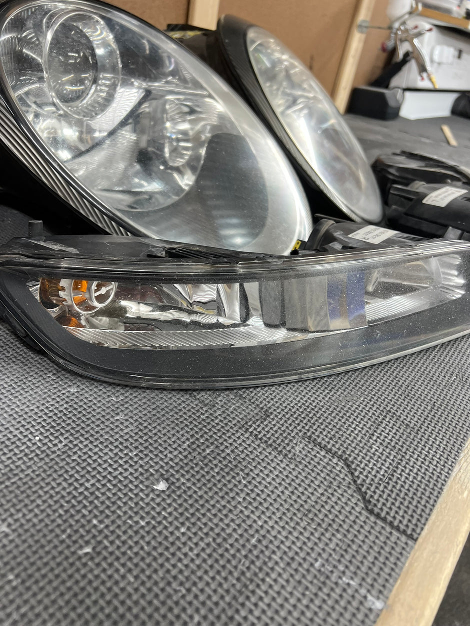 2004-2012 Porsche 911 Carrera (997) Headlight Services