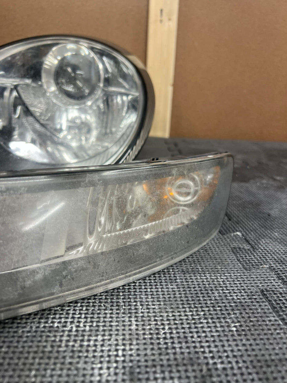 2004-2012 Porsche 911 Carrera (997) Headlight Services