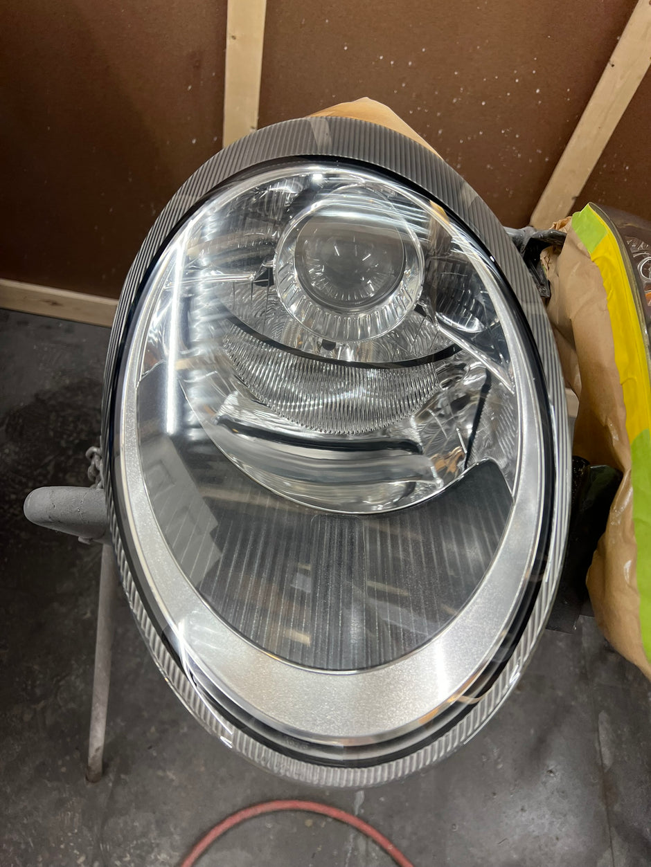 2004-2012 Porsche 911 Carrera (997) Headlight Services