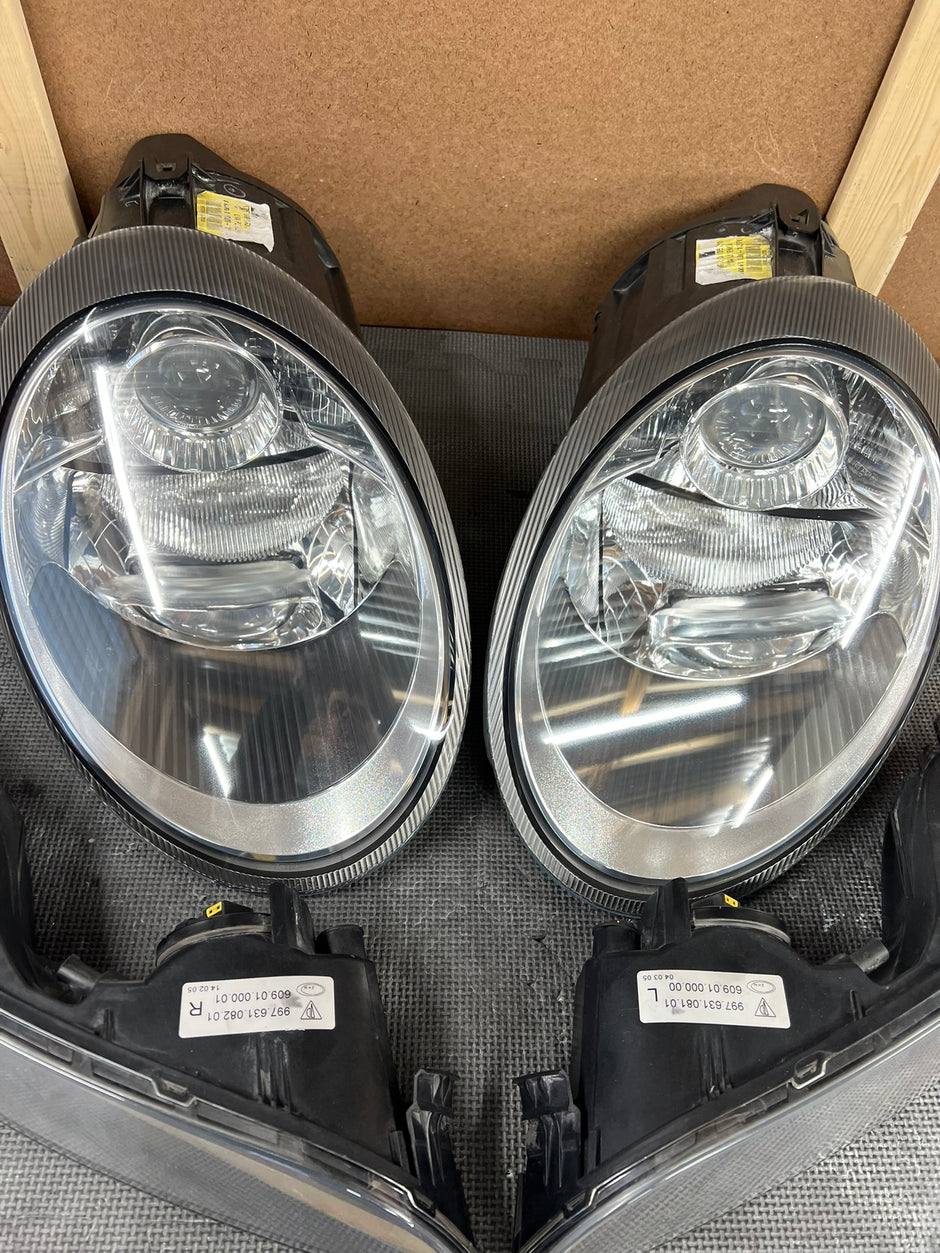 2004-2012 Porsche 911 Carrera (997) Headlight Services