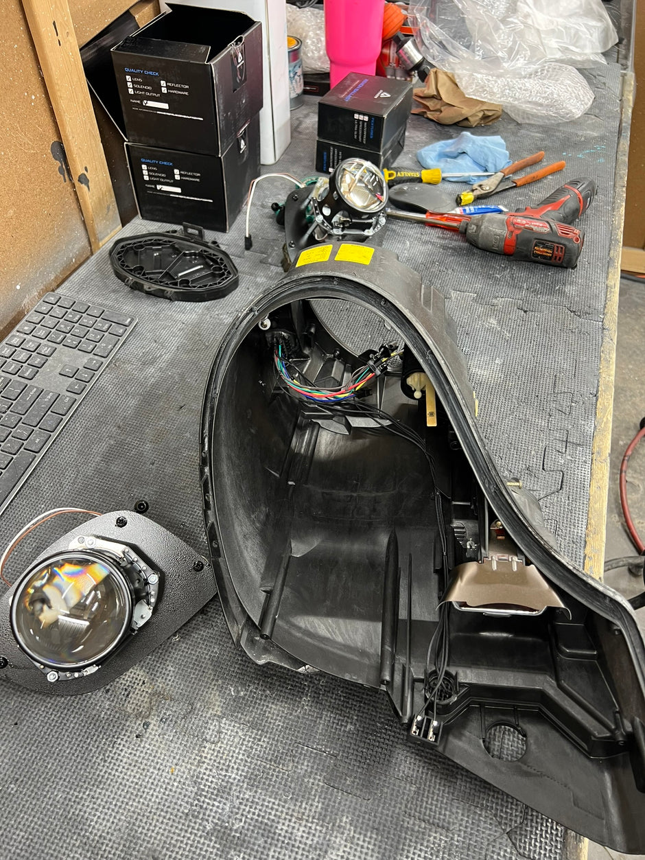 1997-2009 Porsche 911 (996) Headlight Services