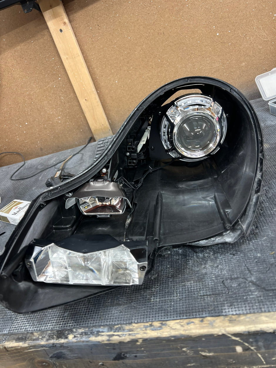 1997-2009 Porsche 911 (996) Headlight Services