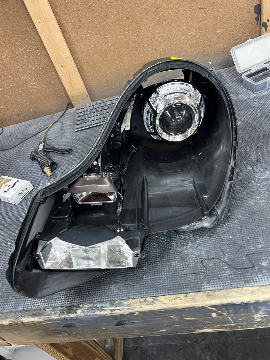 1997-2009 Porsche 911 (996) Headlight Services