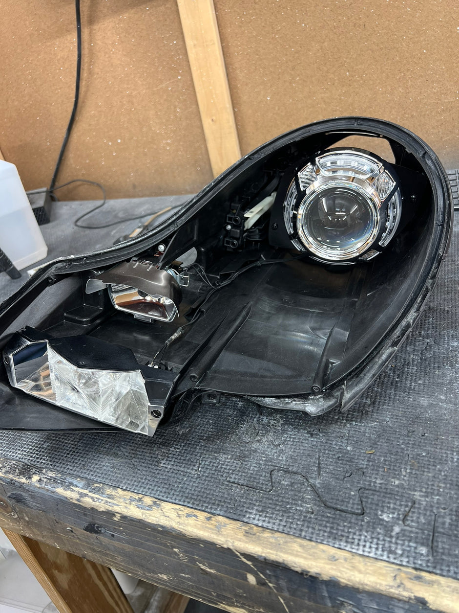 1997-2009 Porsche 911 (996) Headlight Services